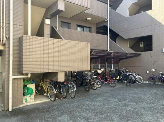 世田谷区弦巻２丁目のマンション