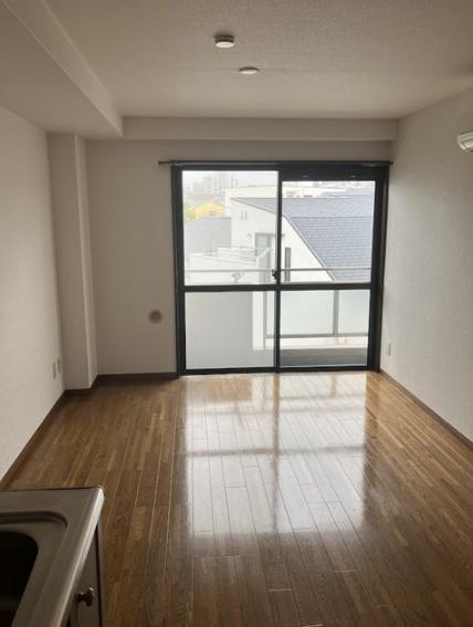 世田谷区弦巻２丁目のマンション