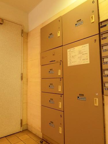 新宿区新小川町のマンション