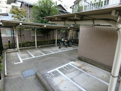 新宿区新小川町のマンション