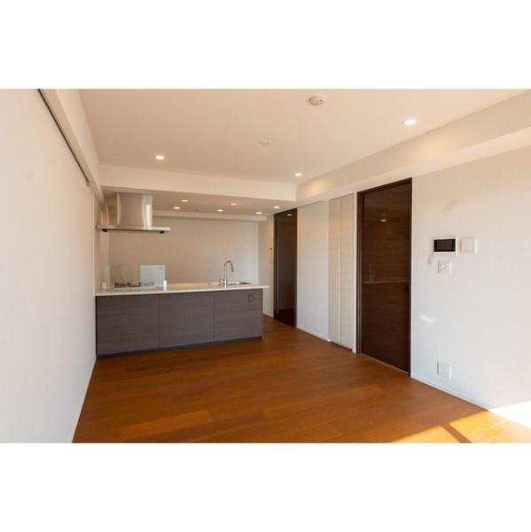 新宿区市谷薬王寺町のマンション