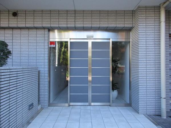 港区南青山３丁目のマンション