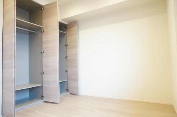 中央区新川２丁目のマンション