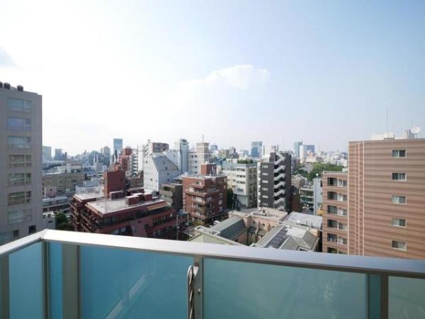 港区南青山６丁目のマンション