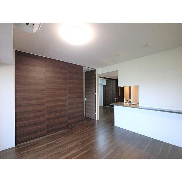 新宿区戸山３丁目のマンション