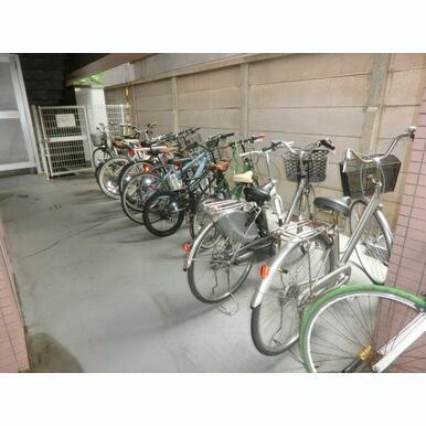 目黒区中目黒４丁目のマンション