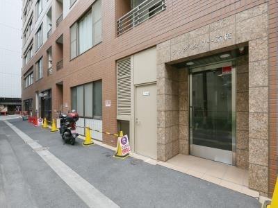 中央区京橋２丁目のマンション