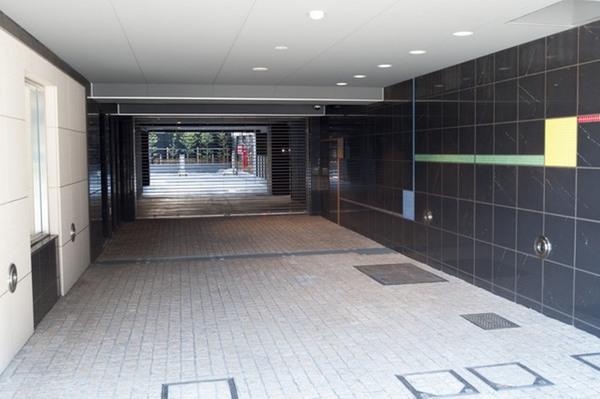 新宿区市谷薬王寺町のマンション