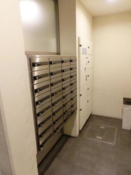 新宿区市谷薬王寺町のマンション
