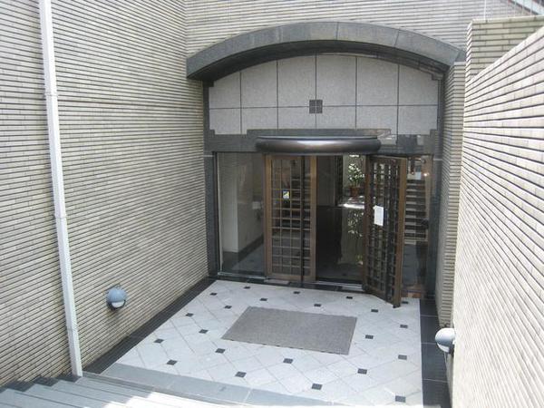 渋谷区西原３丁目のマンション