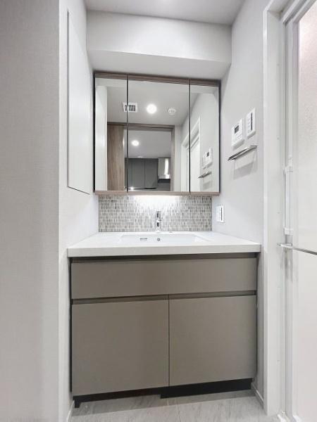 中央区銀座８丁目のマンション