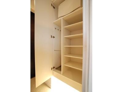 港区西麻布３丁目のマンション