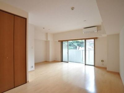 港区六本木３丁目のマンション