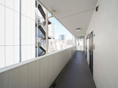 プレミアステージ三田慶大前(玄関)