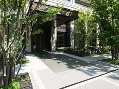 グローバルフロントタワー