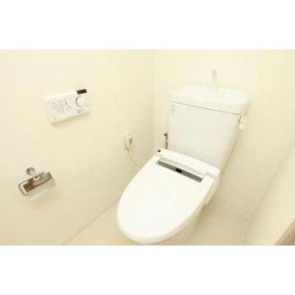 THETOKYOTOWERSMIDTOWER