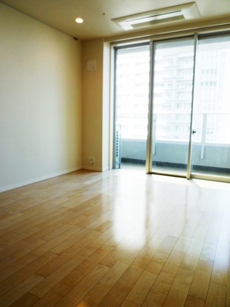 THETOKYOTOWERSMIDTOWER