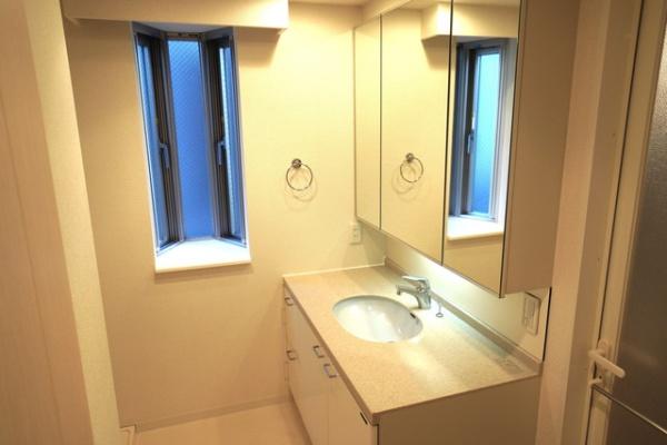 パークアクシス明治神宮前