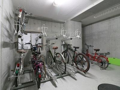プレミアステージ内神田