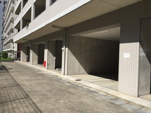 コンフォリア田町(駐車場)