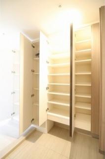 ドゥーエ月島Ⅱ(玄関)