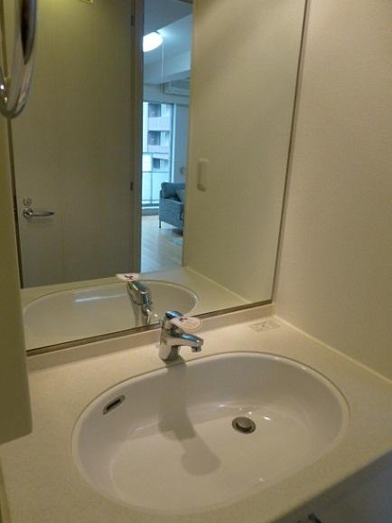 中央区新川2丁目のマンション(洗面台・洗面所)