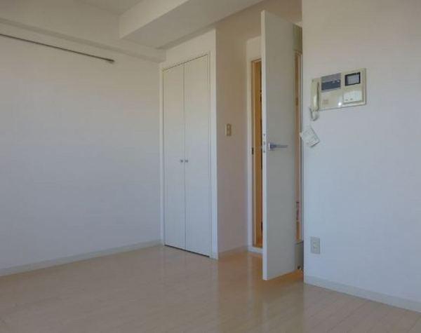 レジディア三越前(洋室)