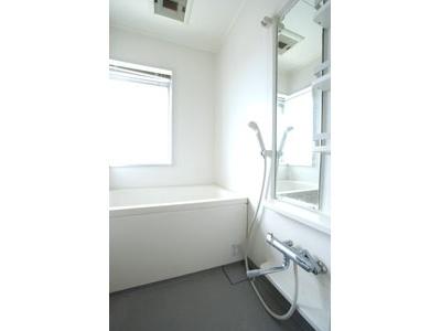 キャビンアリーナ南青山(バス)