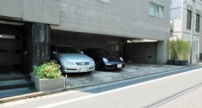 ブルグ池田山(駐車場)