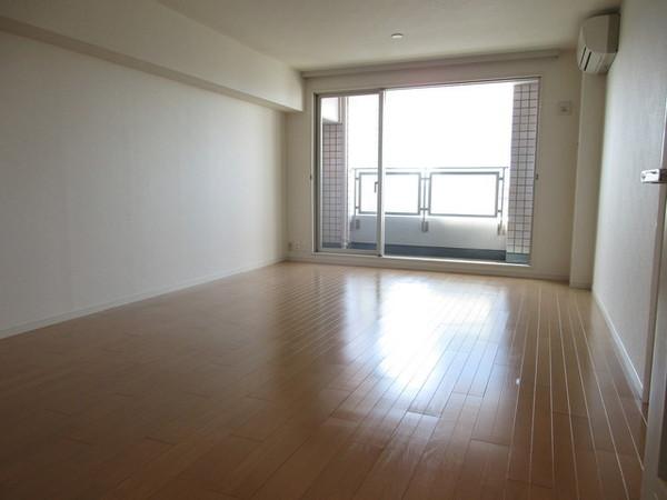 ルシマン月島(リビング)