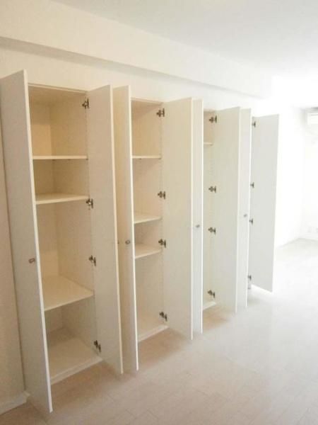 THETOKYOTOWERSMIDTOWER