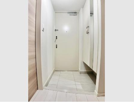 パインステージ白金高輪(玄関)