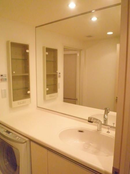 メゾンド日本橋三越前