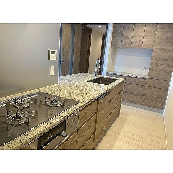 ザ・パークハウス三田ガーデン　タワー棟