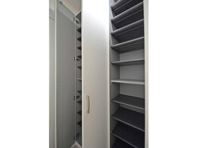 リバーシティ21新川(収納)