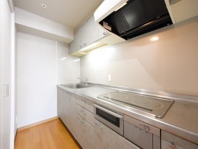 リバーシティ21イーストタワーズ2(キッチン)
