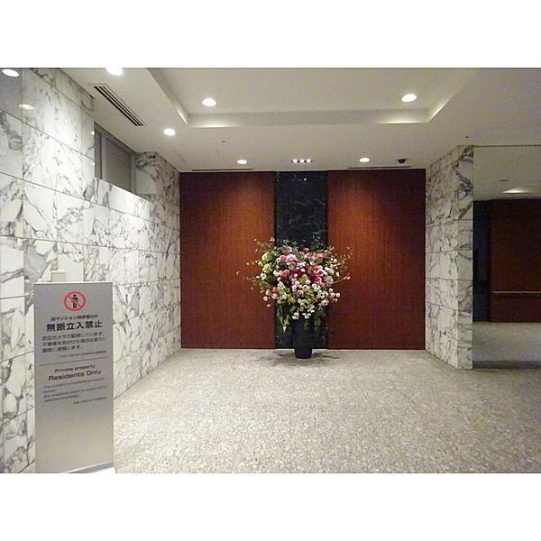 THETOKYOTOWERSSEATOWER