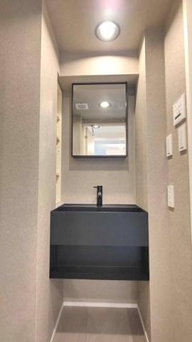 レジディア三越前