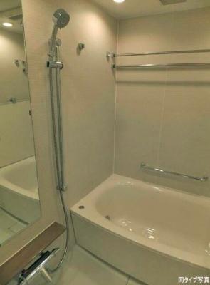 クロスエアタワー