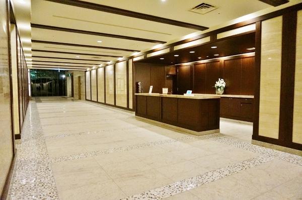 クロスエアタワー