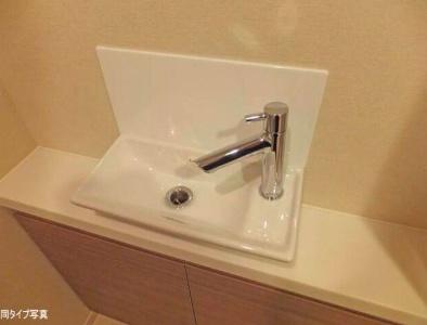 クロスエアタワー