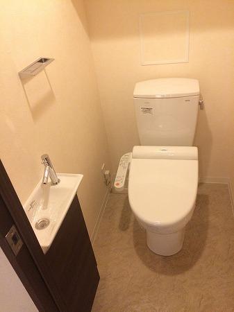 アデニウム東京八丁堀