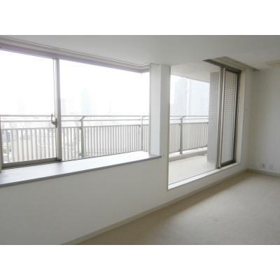 リバーポイントタワー