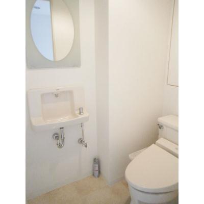 リバーポイントタワー