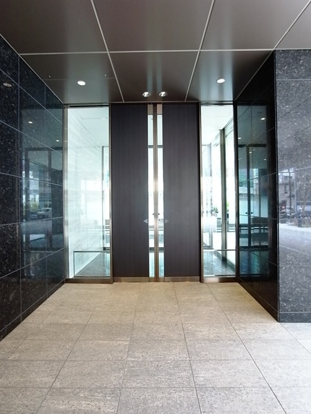 六本木グランドタワーレジデンス