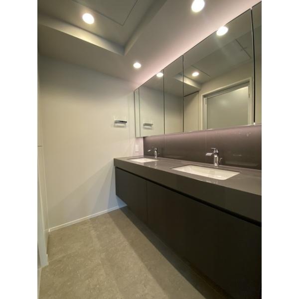 ザ・パークハウス千代田六番町