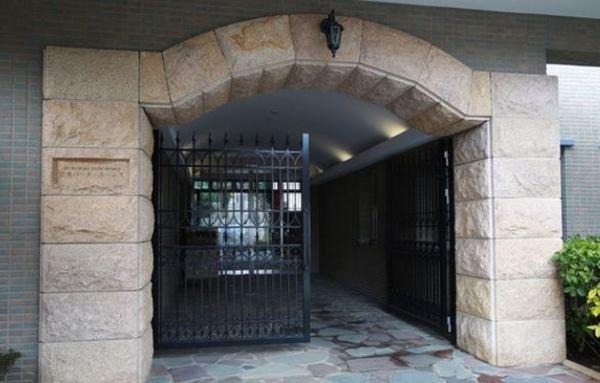 弦巻パーク・ホームズ