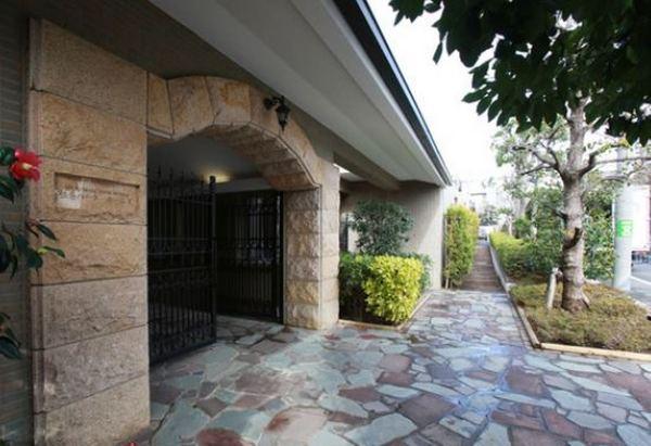 弦巻パーク・ホームズ