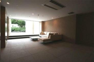 ミッドガーデン赤坂氷川