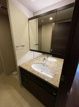 ミッドガーデン赤坂氷川